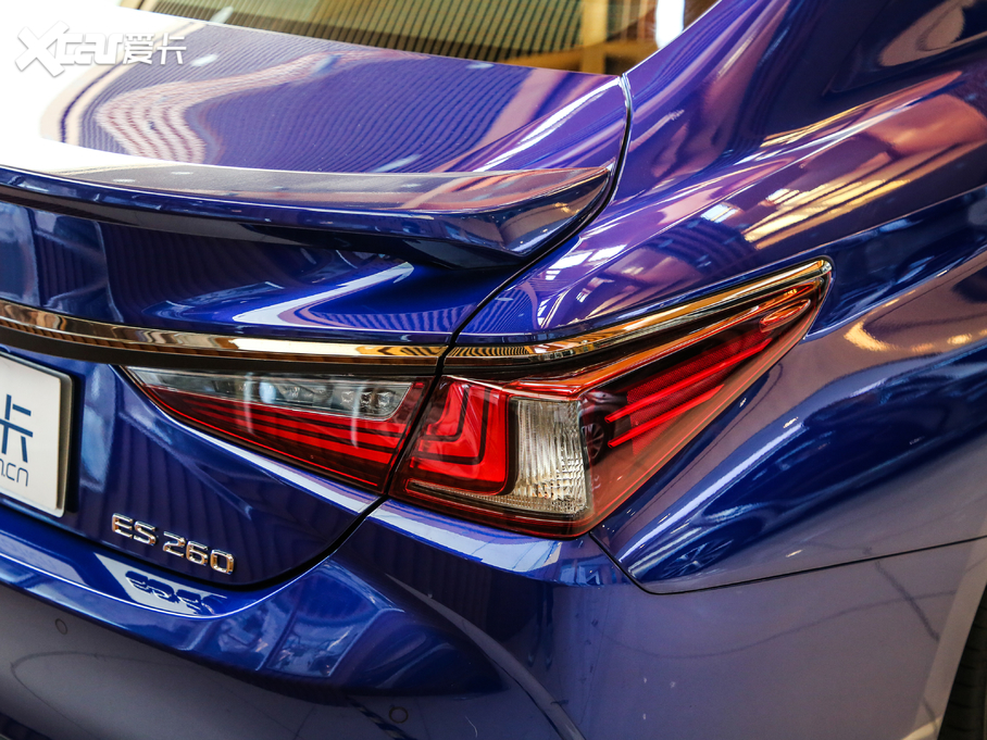 2020׿_˹ES 260 F SPORT