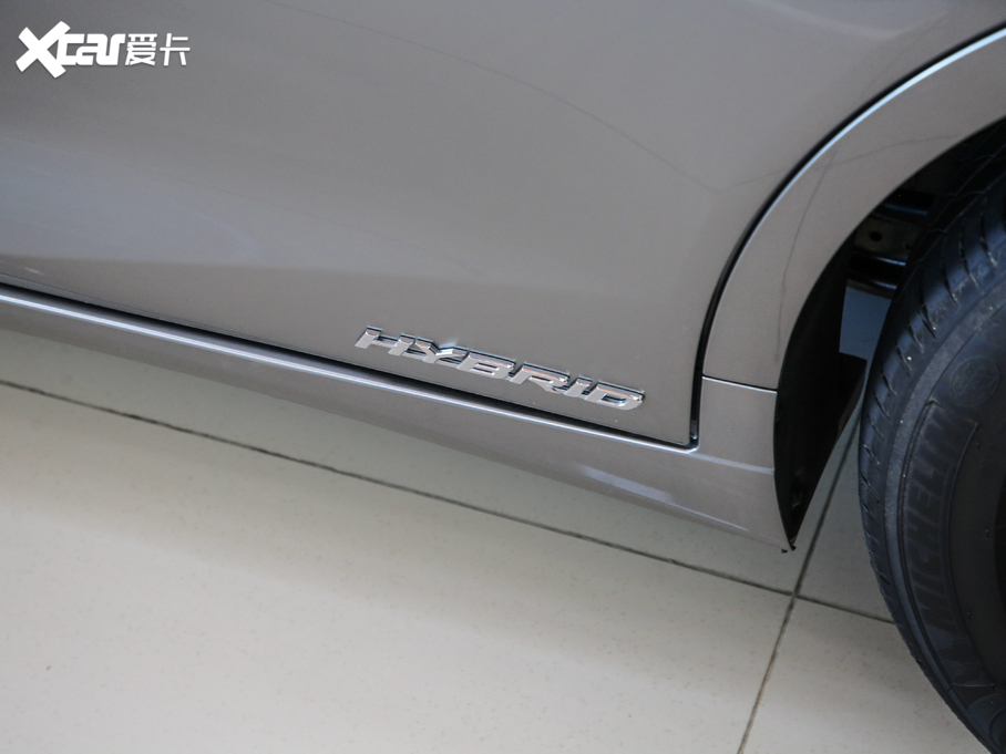 2020׿_˹ES 300h ׿Խ