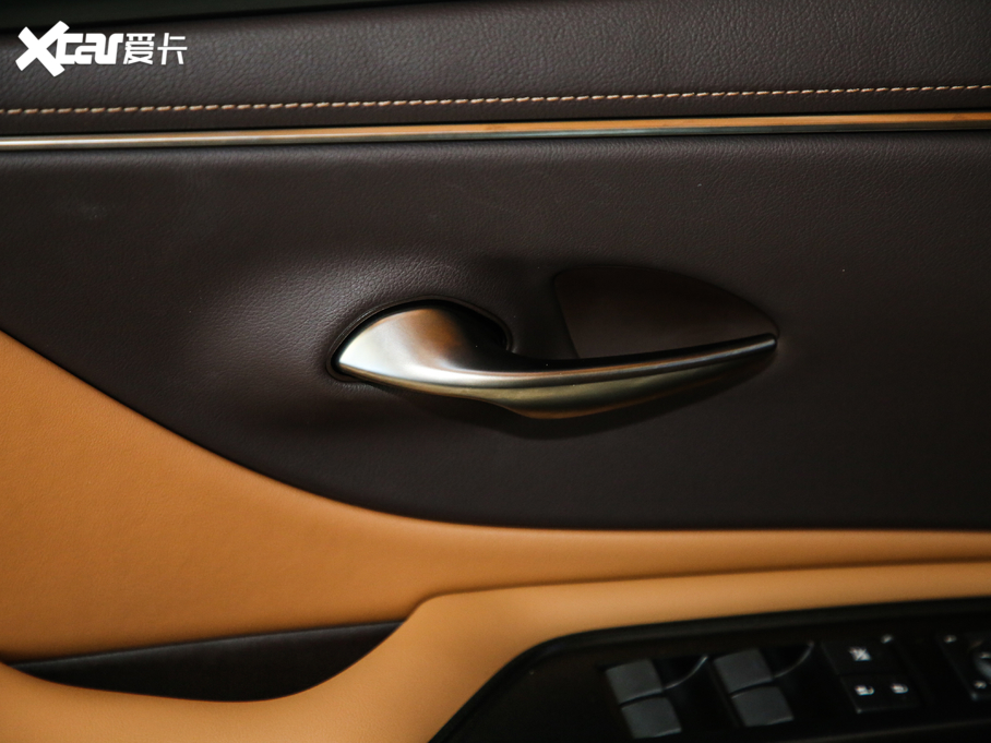 2020׿_˹ES 300h ׿Խ