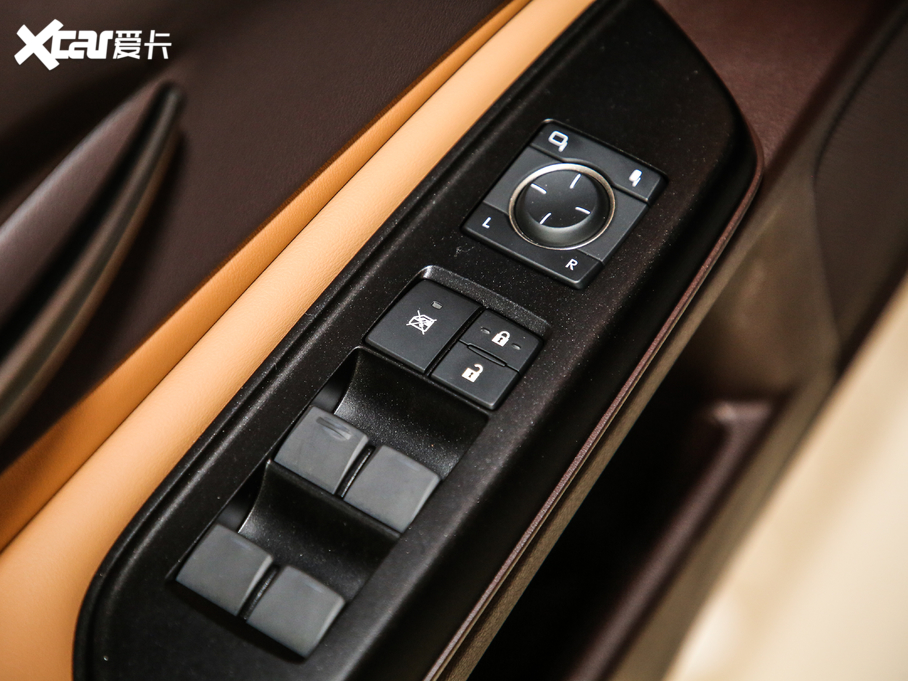 2020׿_˹ES 300h ׿Խ