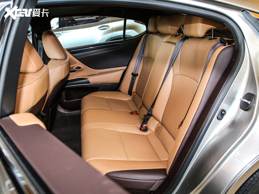 2020׿_˹ES 300h ׿Խ