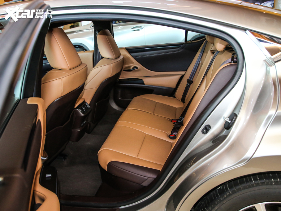 2020׿_˹ES 300h ׿Խ