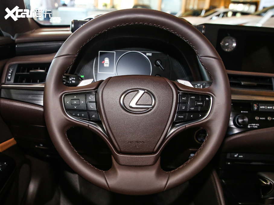 2020׿_˹ES 300h ׿Խ