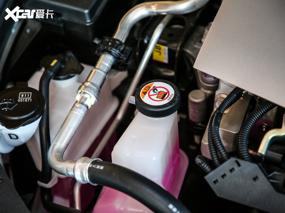 2020׿_˹ES 300h ׿Խ