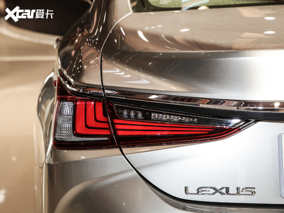 2020׿_˹ES 260 ׿Խ