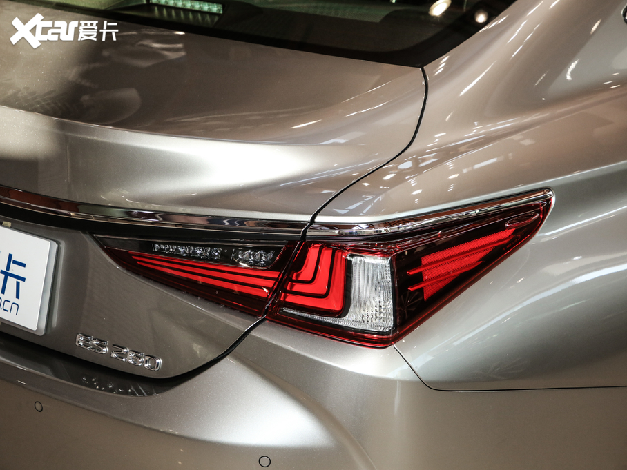 2020׿_˹ES 260 ׿Խ