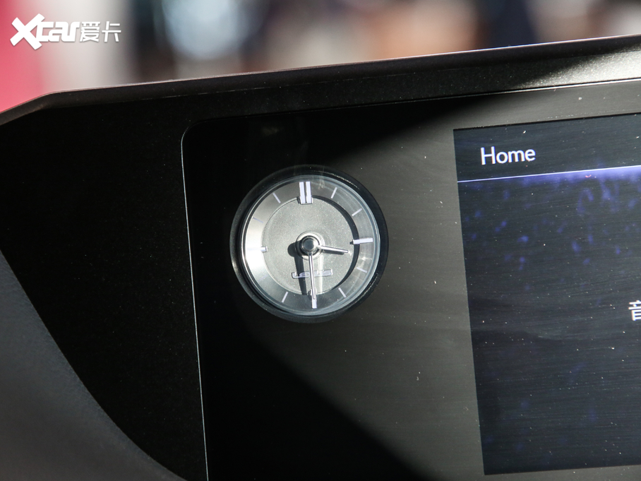 2020׿_˹ES 260 ׿Խ