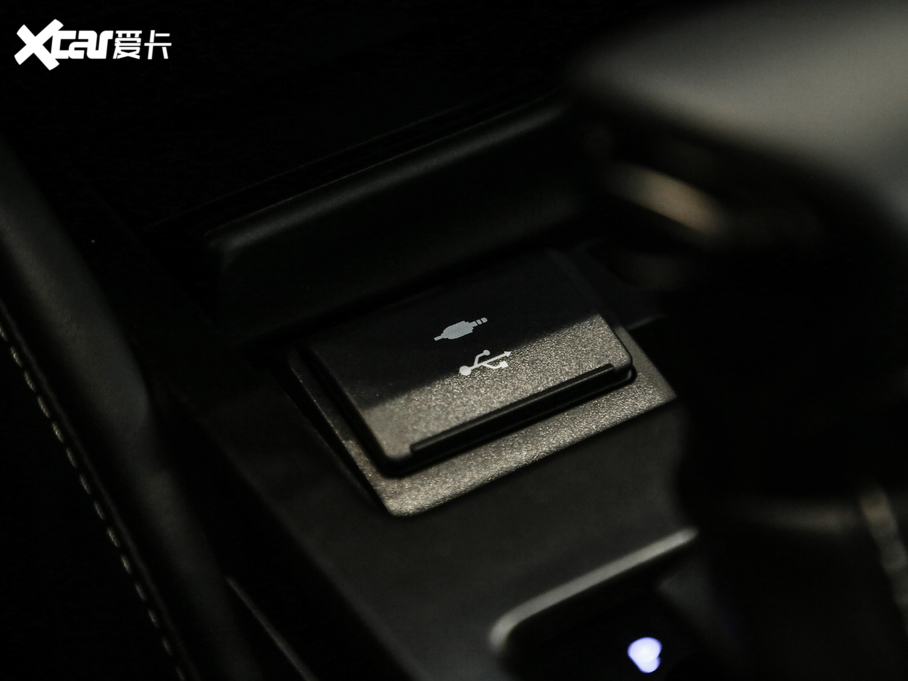 2020׿_˹ES 260 ׿Խ