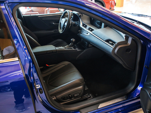 2020260 F SPORT п؅^(q)