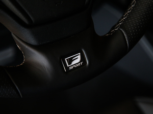 2020260 F SPORT п؅^