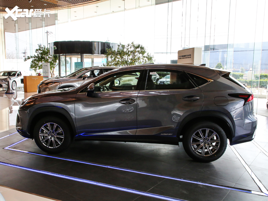 2020׿_˹NX 300h hа ǰ VI