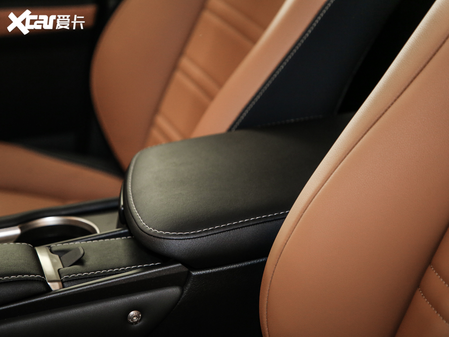 2020׿_˹NX 300h hа ǰ VI