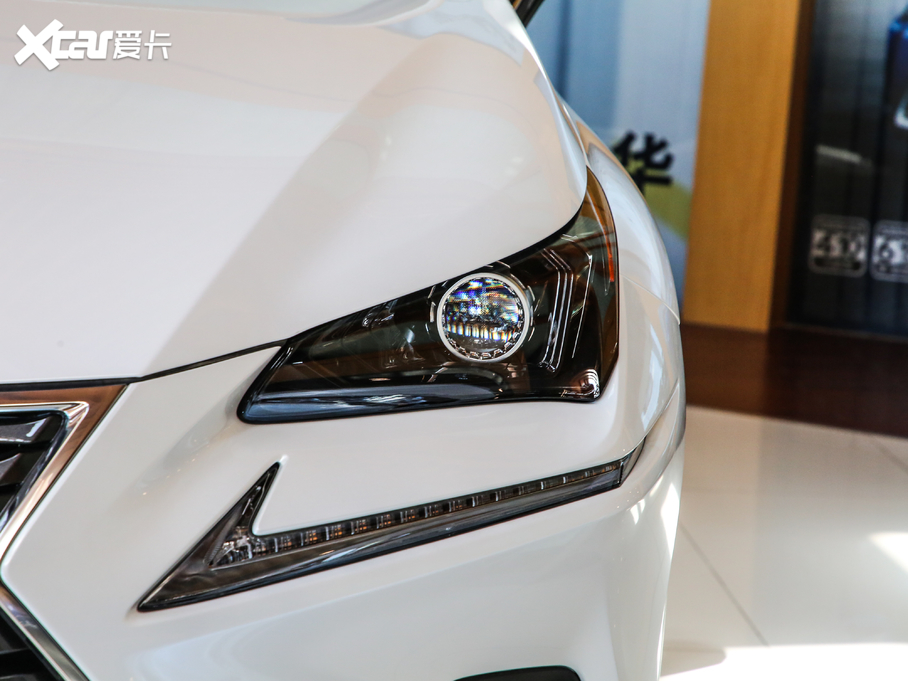 2020���׿��_˹NX 300h �h�а� ǰ� ��V