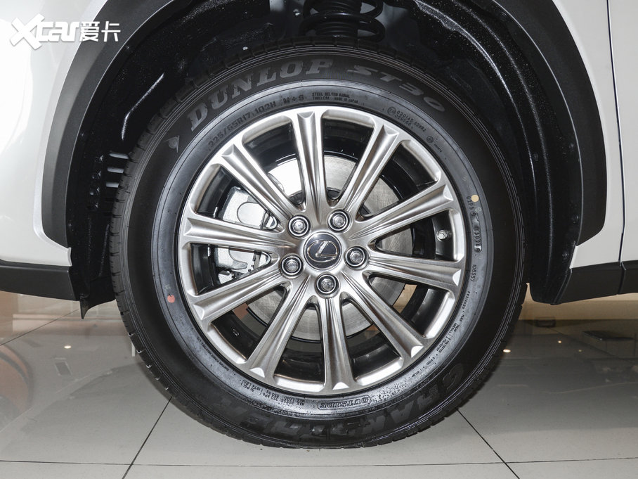 2020׿_˹NX 200 hа ǰ VI