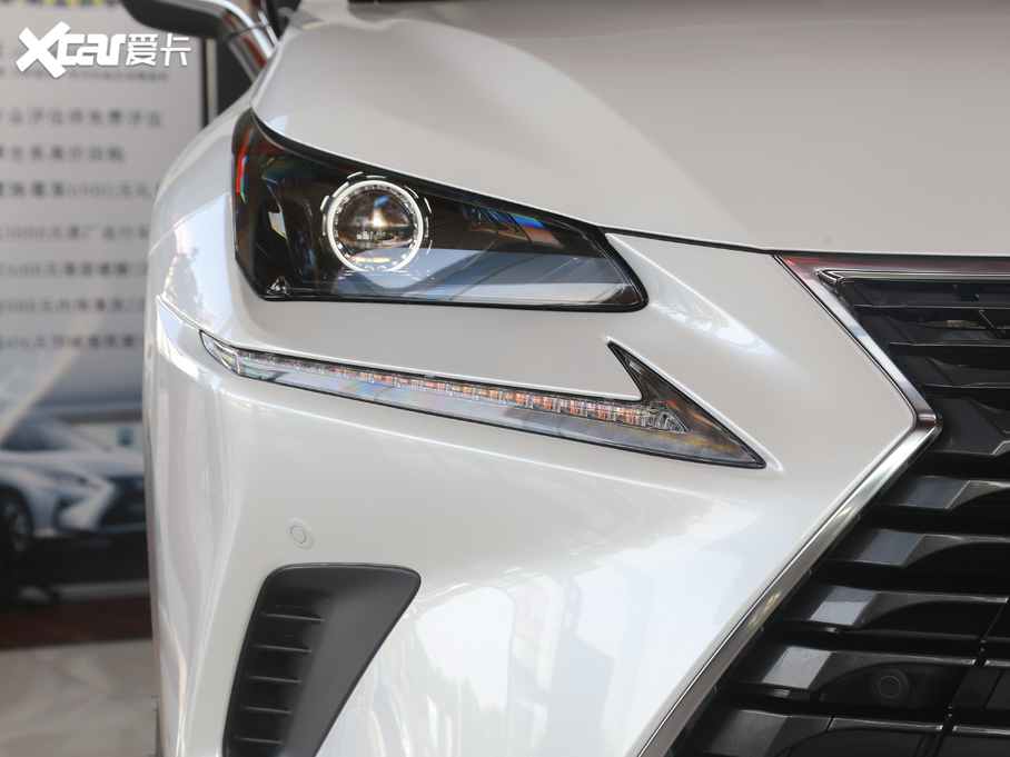 2020׿_˹NX 200 hݰ ǰ VI