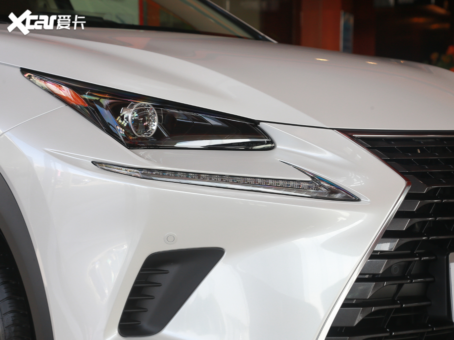 2020׿_˹NX 200 hݰ ǰ VI