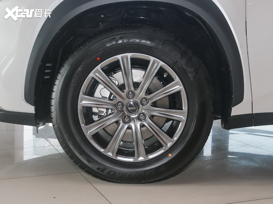 2020׿_˹NX 200 hݰ ǰ VI