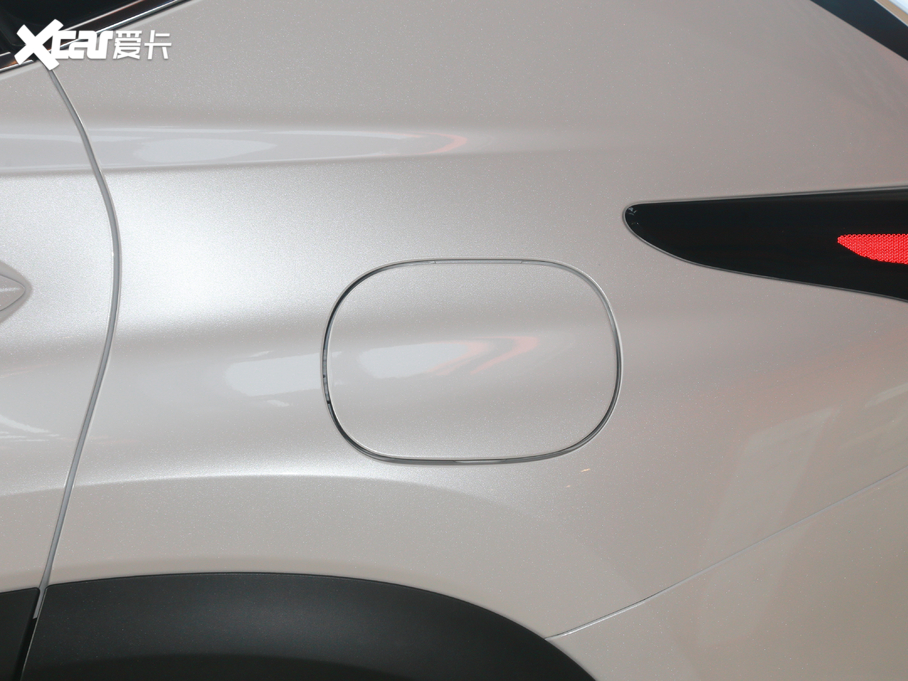 2020׿_˹NX 200 hݰ ǰ VI