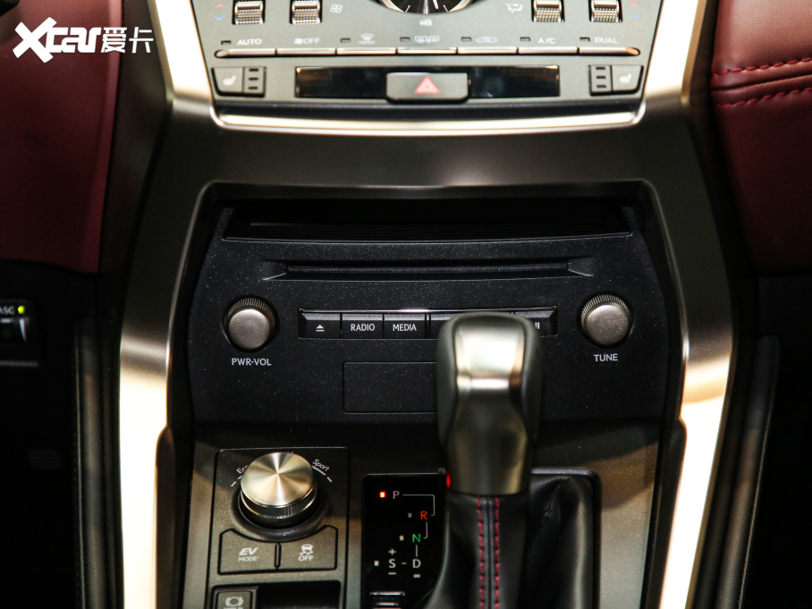 2020׿_˹NX 300h ǰ hԽ VI