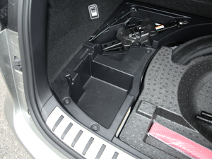 2020200 hа ȫ(q) VI 