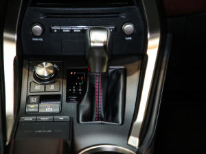 2020300h ǰ hԽ VI п؅^