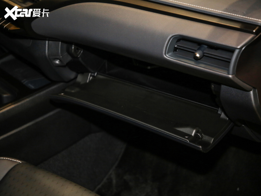 2020׿_˹UX 260h ̽Ȥ