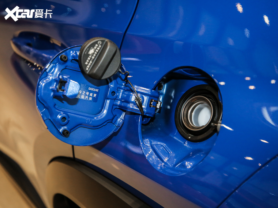 2020׿_˹UX 200 F SPORT