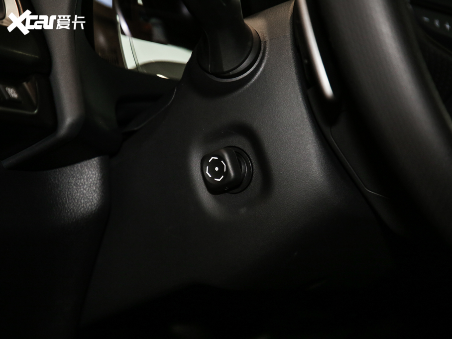 2020׿_˹UX 200 F SPORT