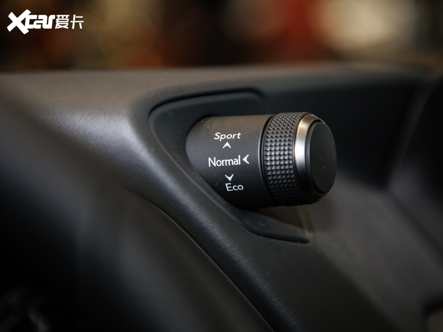 2020׿_˹UX 200 F SPORT