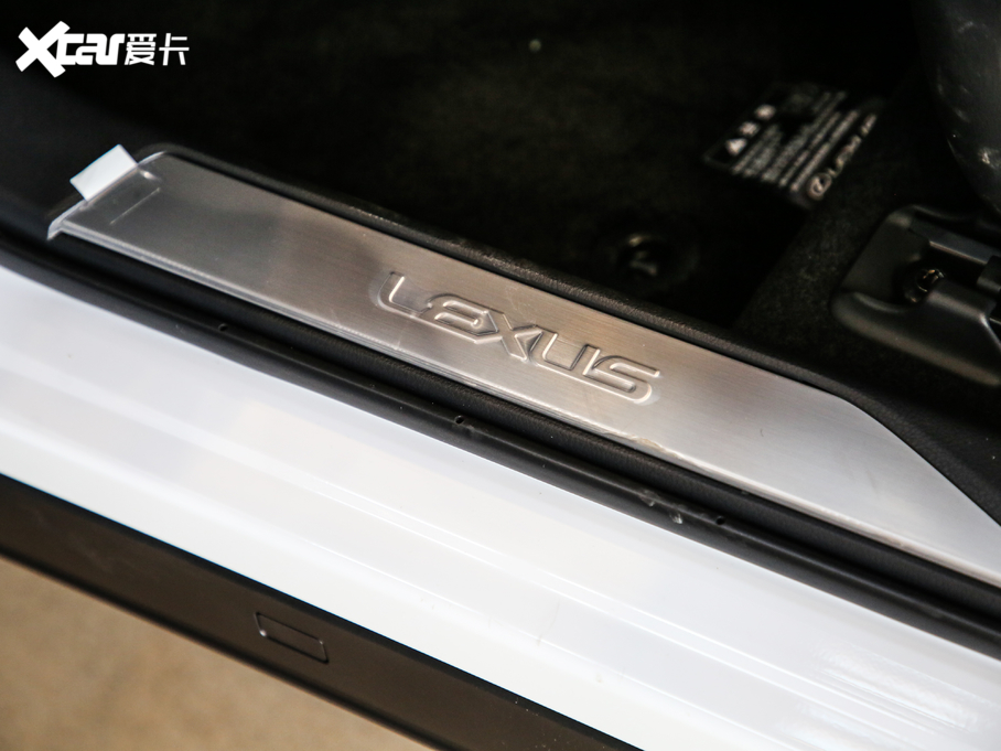 2020׿_˹UX 200 F SPORT