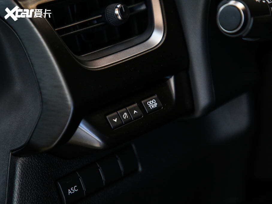 2020׿_˹UX 200 F SPORT