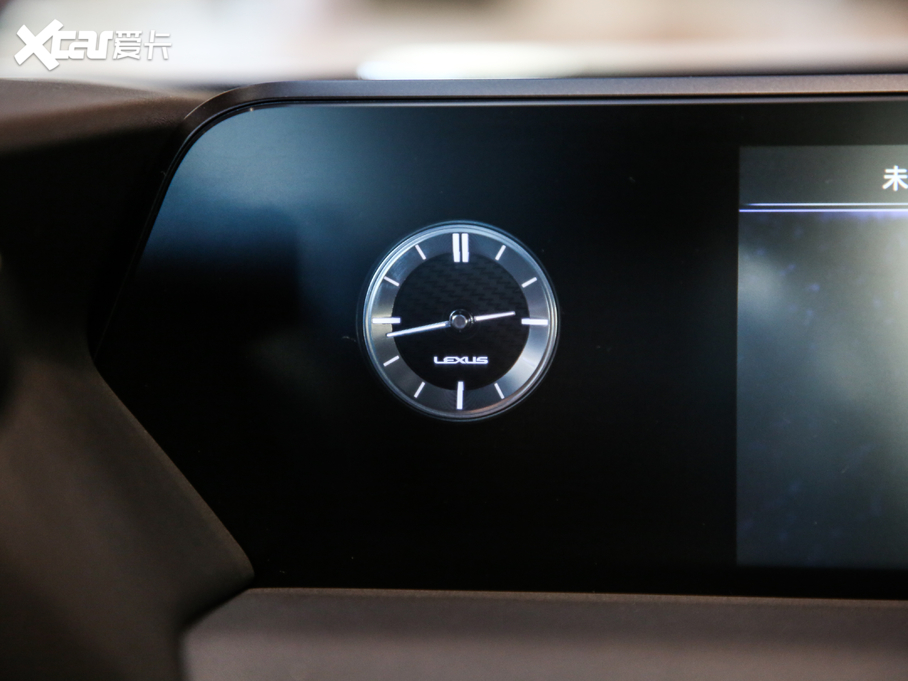 2020׿_˹UX 200 F SPORT