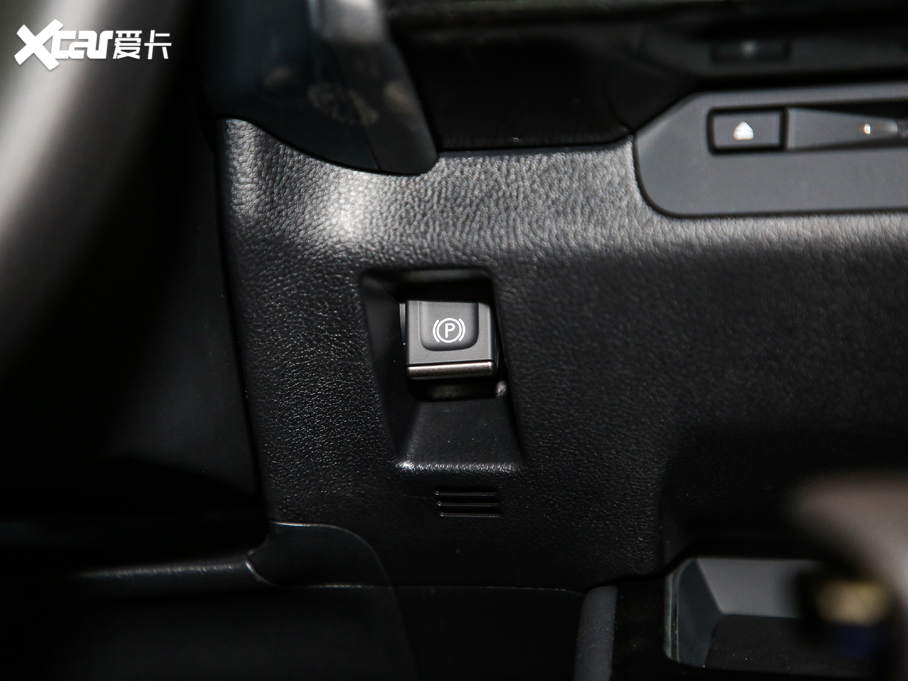 2020׿_˹UX 200 F SPORT