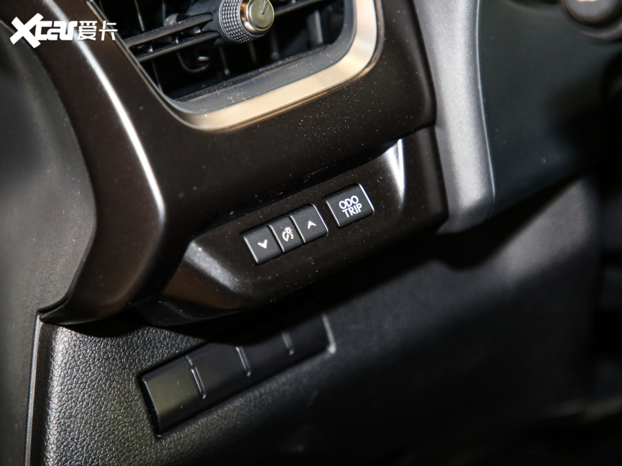 2020׿_˹UX 260h ̽Ȥ