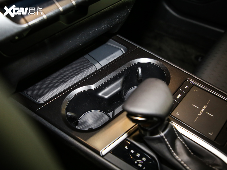 2020׿_˹UX 260h ̽Ȥ