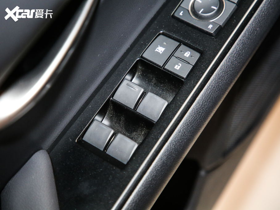 2020׿_˹UX 260h ̽Ȥ