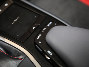 2020200 F SPORT п؅^(q)