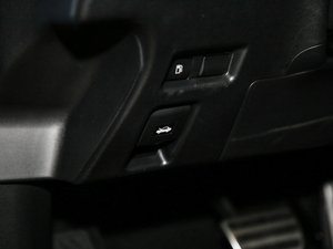 2020200 F SPORT п؅^(q)