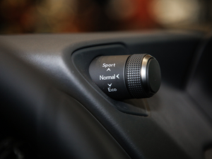 2020200 F SPORT п؅^(q)