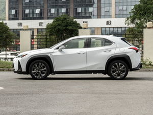 2020260h F SPORT (c)