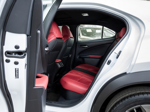 2020260h F SPORT ſg