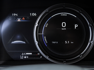 2020260h F SPORT п؅^