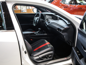 2020200 F SPORT п؅^