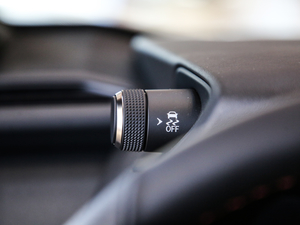 2020200 F SPORT п؅^