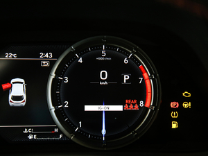 2020200 F SPORT п؅^