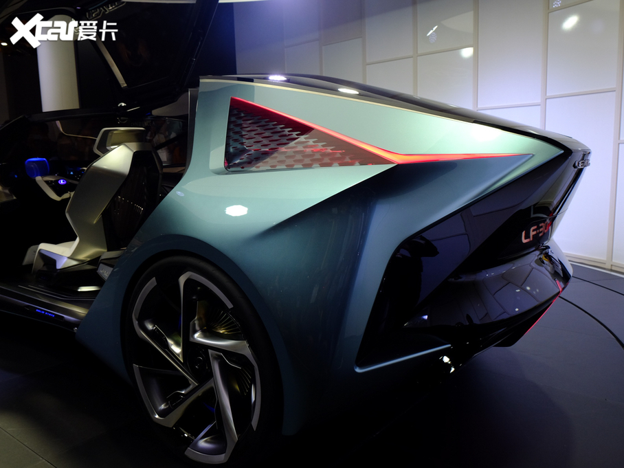 2020���׿��_˹LF-30 ����܇