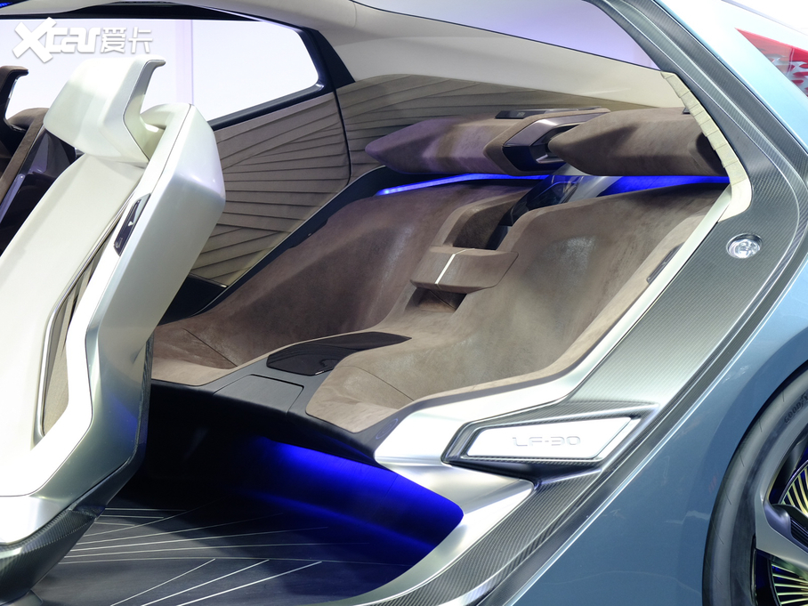 2020���׿��_˹LF-30 ����܇