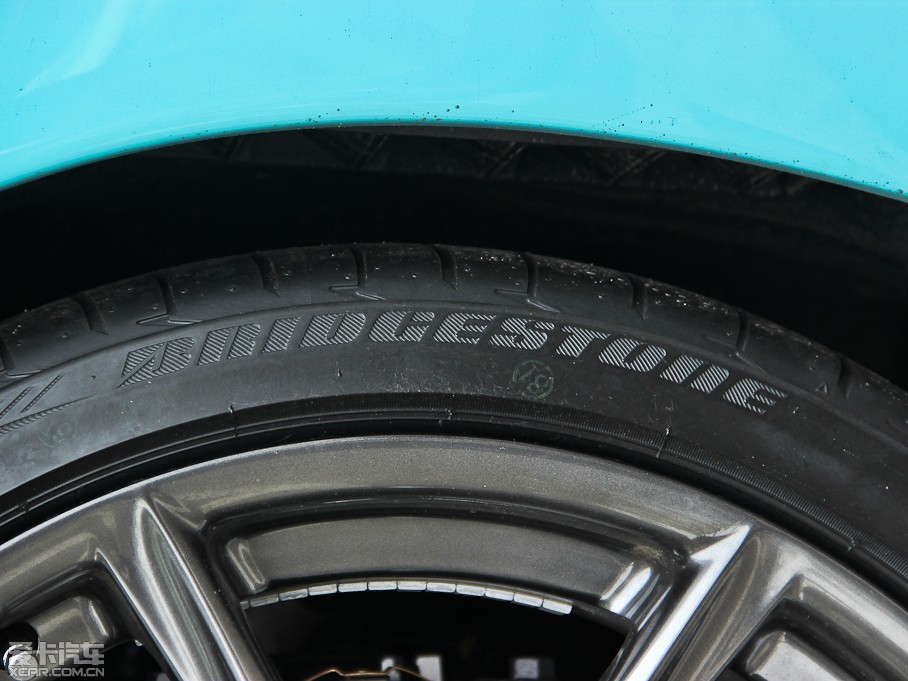 2012���׿��_˹LF-A ������