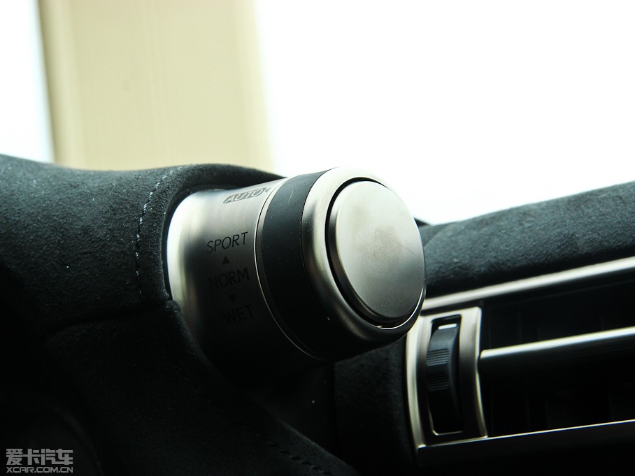 2012���׿��_˹LF-A ������