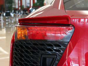 2011���׿��_˹LF-A �������^